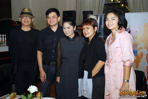 vina panduwinata