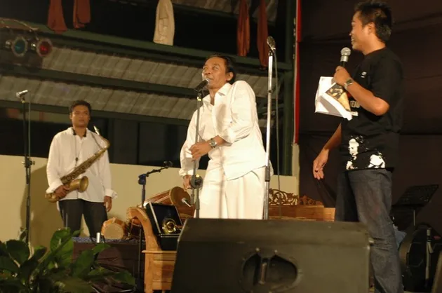 sujiwo tejo