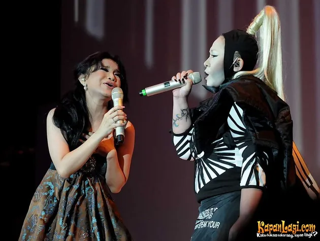 konser rossa