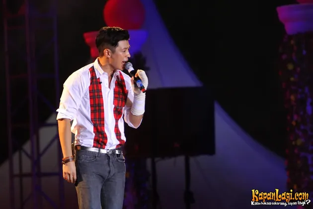 tim hwang