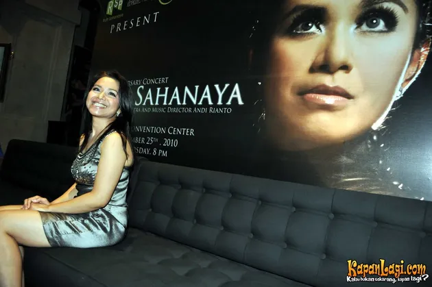 ruth sahanaya