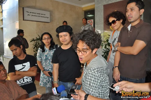 kru \&#039;sang pemimpi\&#039;