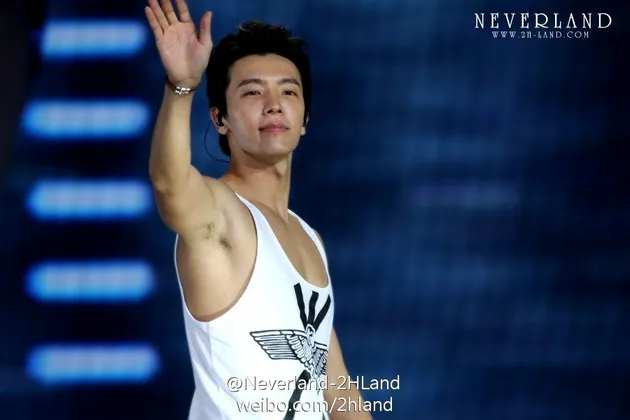 Ketiak Seksi Para Idol