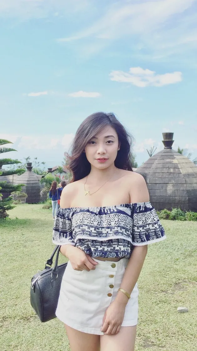 guru cantik, guru seksi, foto unik, foto guru cantik