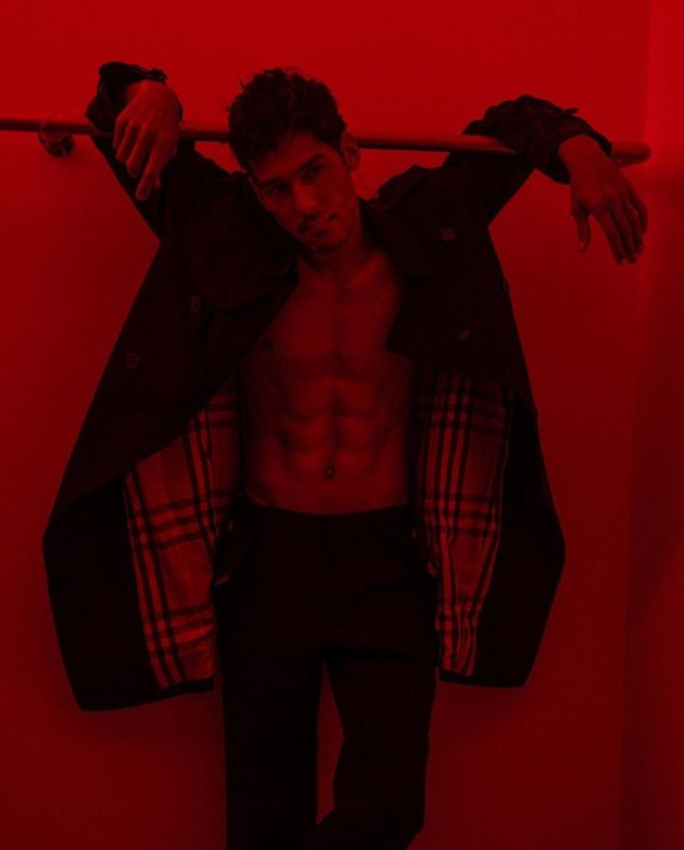 Long Time No Show, Here are 10 Latest Photos of Richard Kyle Looking More Muscular - Showing off His Abs Makes Netizens Lose Focus