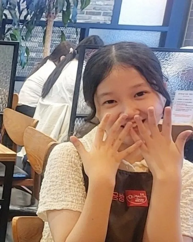 Kim Seol Adik Go Kyung Pyo di REPLY 1988