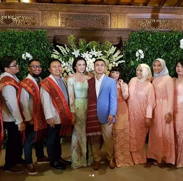 raditya dika, annisa aziza