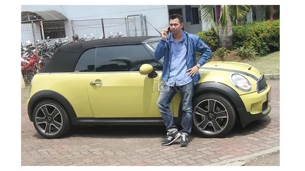mobil raffi ahmad, harga mobil seleb