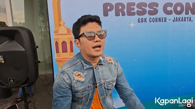 Aldi Taher Ditemui Wartawan