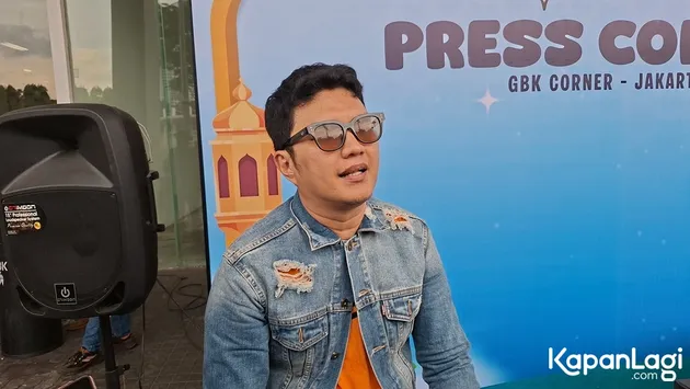 Aldi Taher Duduk