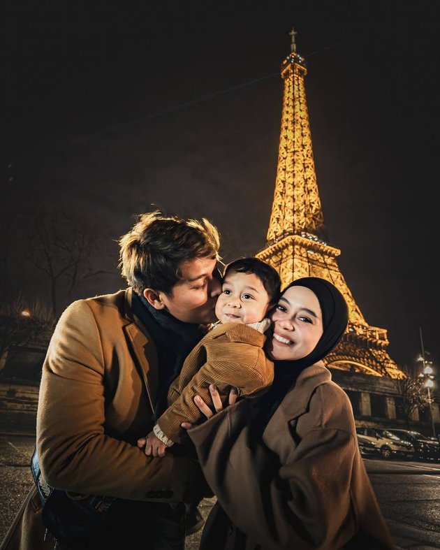 Lesti Kejora & Rizky Billar Three-Person Photo, 10 Pictures of Baby L that Make People Obsessed Because He's Getting Handsome and Cute