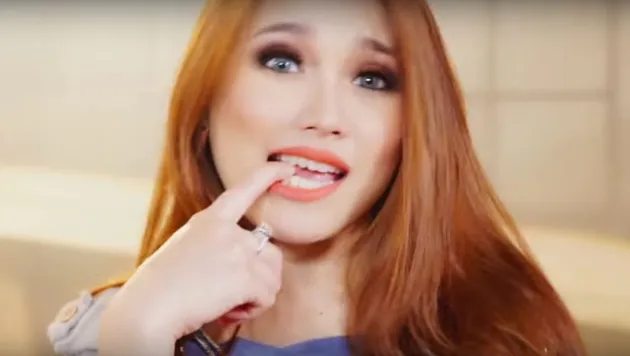 Lewat \&#039;Sambalado\&#039; Ayu Ting Ting Berikan Goyangan \&#039;Ulek Sambel\&#039;