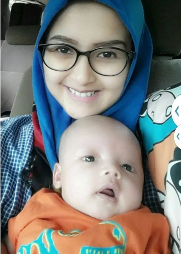 Lia Ananta, Adik Asty Ananta
