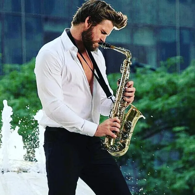 Film Liam Hemsworth Priyanka Chopra