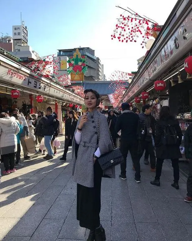 Gracia Indri Liburan