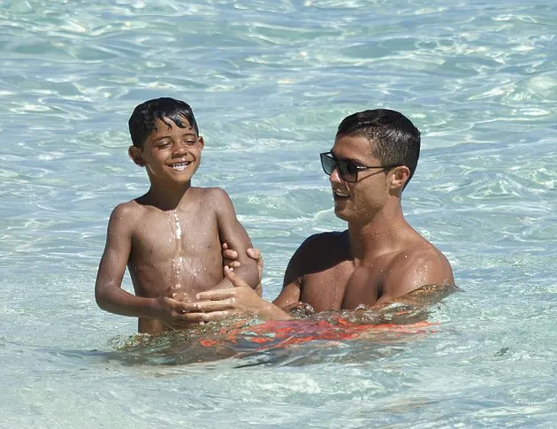 Cristiano Ronaldo &amp; Anaknya