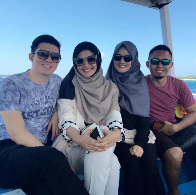 Liburan Irwansyah - Zaskia Sungkar