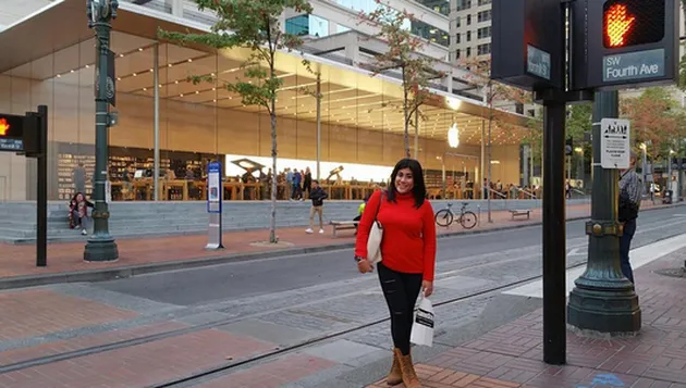 Liburan Regina Ivanova ke Amerika Serikat