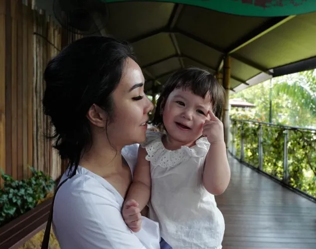 Gading, Gisel, Gempi Liburan ke Singapura