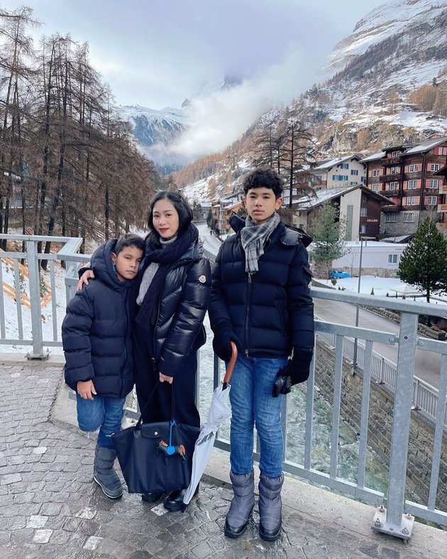 Vacation to Switzerland Spent Billions, Here are 8 Photos of Bunga Zainal Still Shopping Using Her Own Money Despite Having a Wealthy Husband - Admits Being Lazy to be Scolded