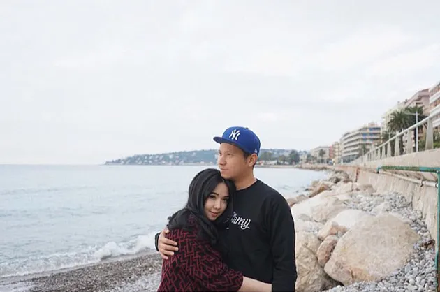 Gading Marten &amp; Gisel