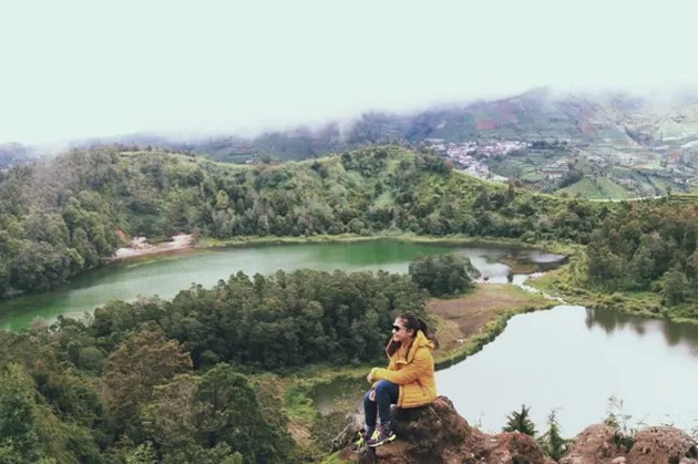 Liburan Prilly Latuconsina