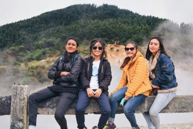 Liburan Prilly Latuconsina