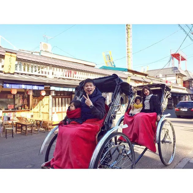 Liburan Artika Sari Devi