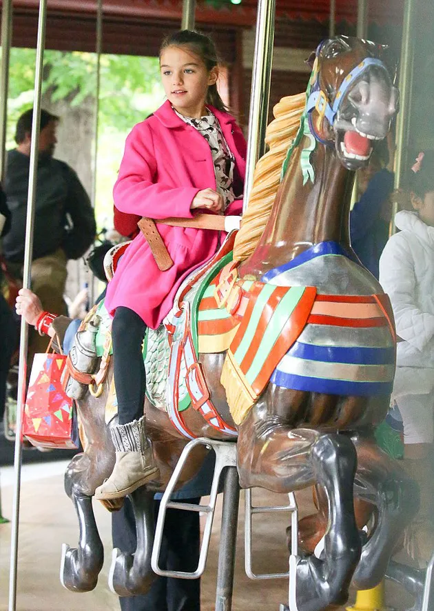 Liburan Seru Suri Cruise