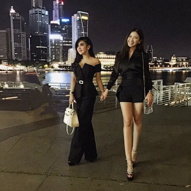 Syahrini - Jamie Chua