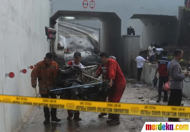 longsor, bencana alam, longsor underpass soetta, longsor soekarno hatta