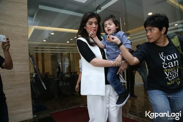 Anak Carissa Putri 