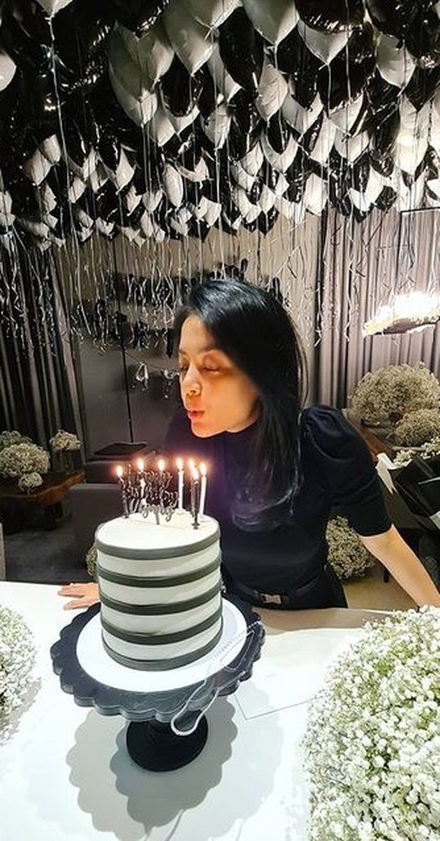 Lulu Tobing's 43rd Birthday, Gets Surprise from Husband - Now Happier and Often Shows Affection