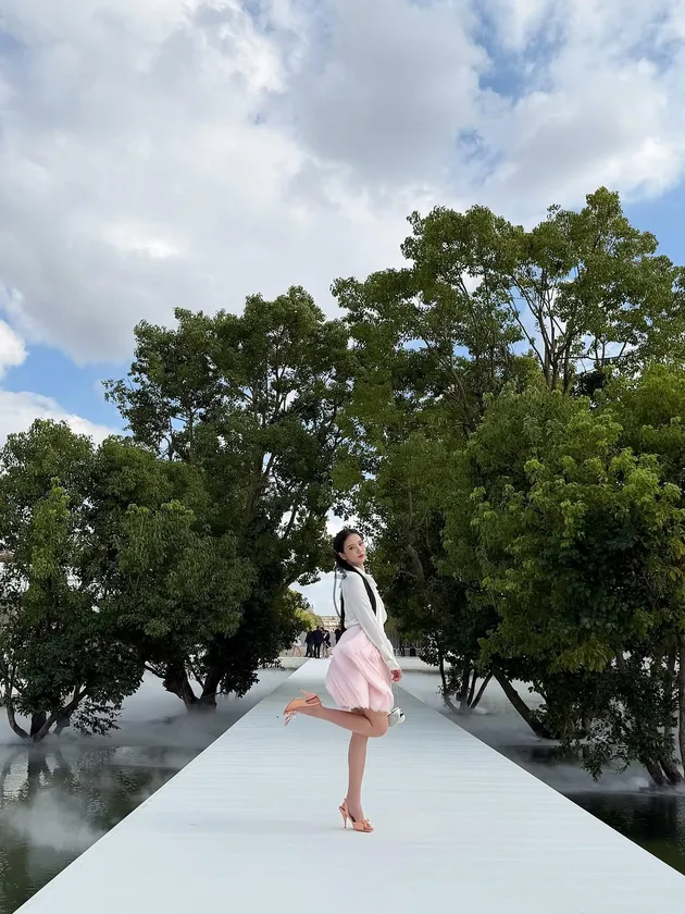 Jisoo Blackpink di Show Dior