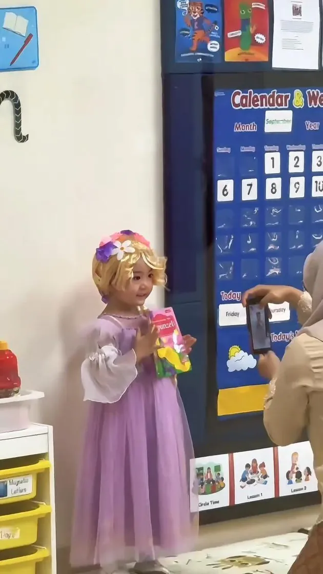Xarena Dandan Ala Rapunzel