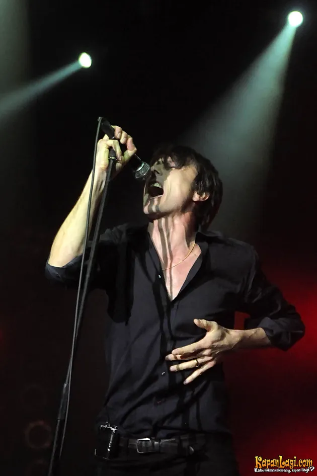 Suede / Shontelle / Taio Cruz
