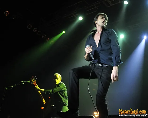 Suede / Shontelle / Taio Cruz