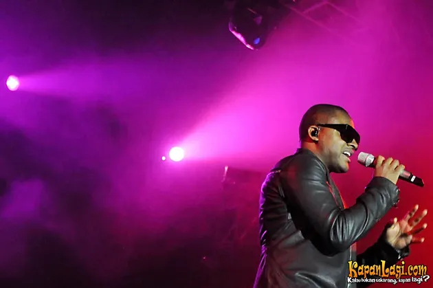 Suede / Shontelle / Taio Cruz