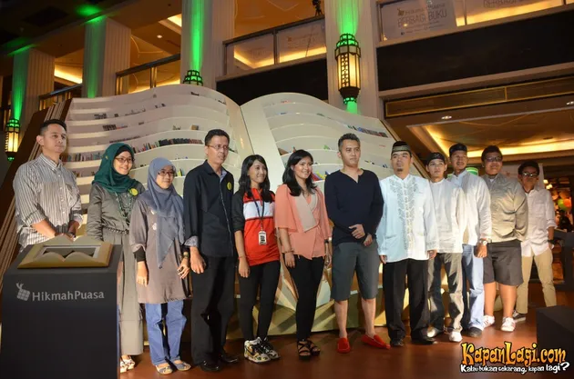 Lola Amaria dan Deasy Noviyanti