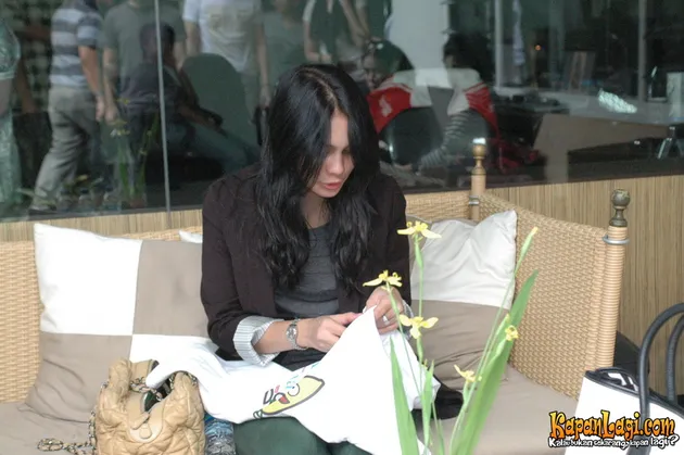 luna_maya
