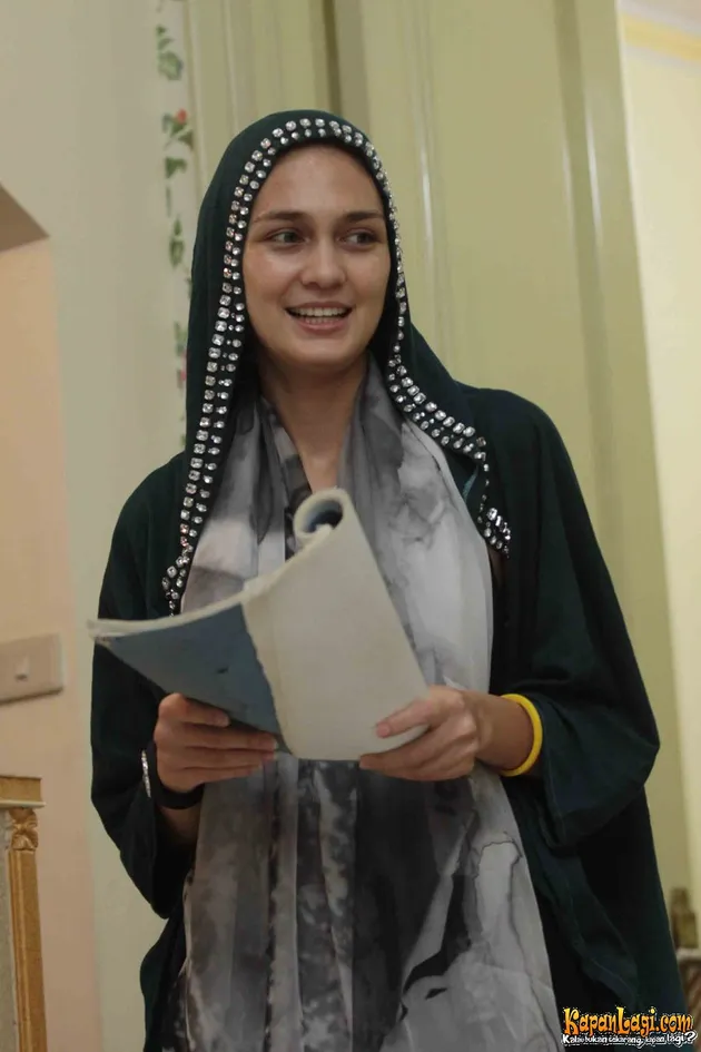 Luna Maya