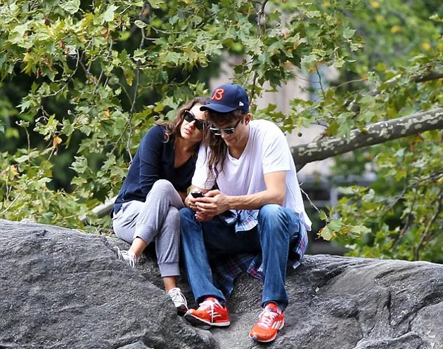 Ashton - Mila