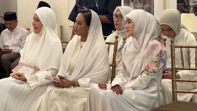 Maia, Mulan, ibunda Alyssa