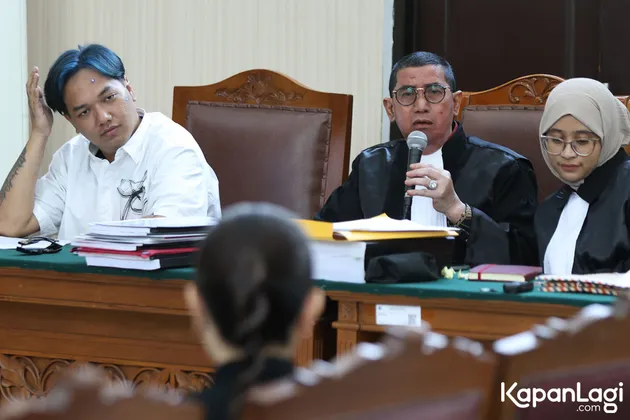 Mail Asisten Nikita Mirzani di pengadilan