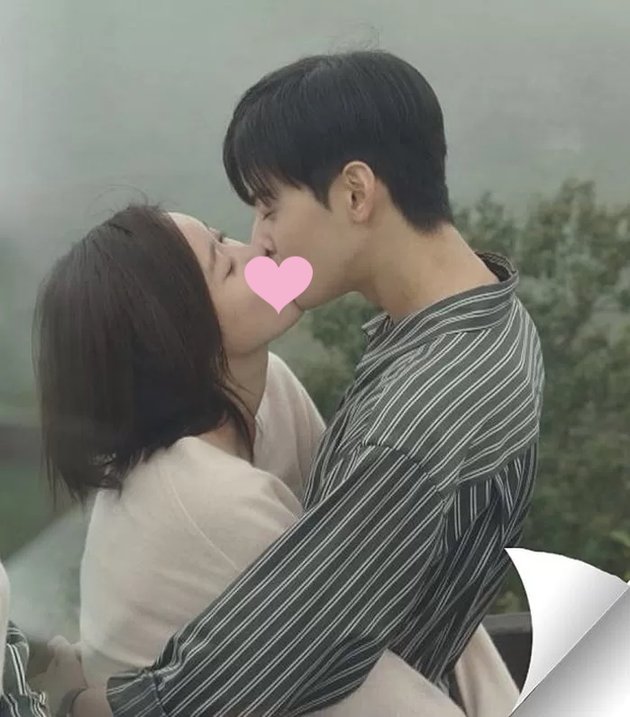 Co-starring in 'GANGNAM BEAUTY', Im Soo Hyang Admits Her Lips Swelled After Filming a Kissing Scene with Cha Eun Woo for 6 Hours