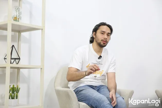 Achmad Megantara di kantor kapanlagi