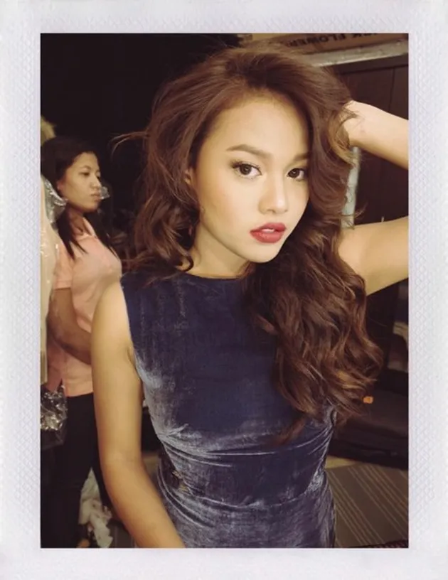 Make Up Cantik Aurel Hermansyah