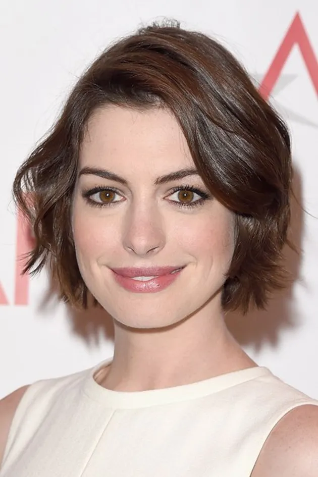 Tips Cantik Anne Hathaway