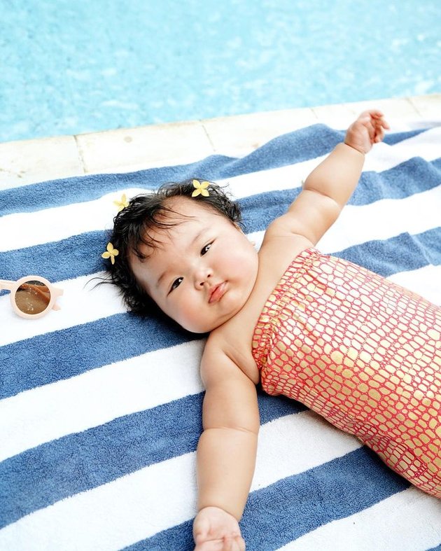Cutest Latest Photos of Baby Xarena, Siti Badriah's Daughter, After Swimming in a Bikini - So Adorable!