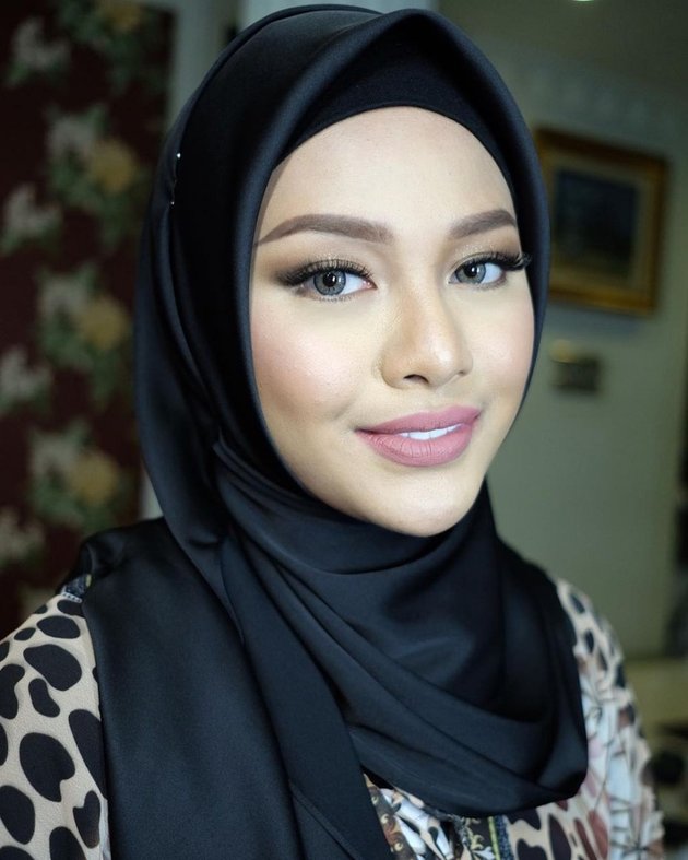 Even More Beautiful and Enchanting, Here are 8 Photos of Aurel Hermansyah in Hijab